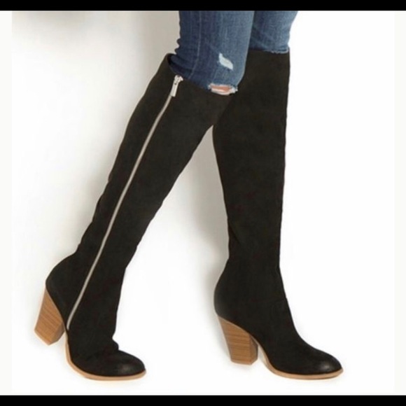 shoedazzle suede boots